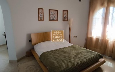 Fantastic villa with large plot, offering privacy and sea views.